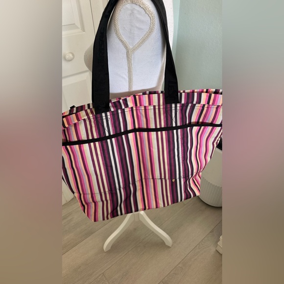 Lesportsac Carlin Foldable Striped Tote Bag - Picture 13 of 16